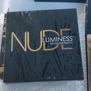 Luminess eyeshadow
